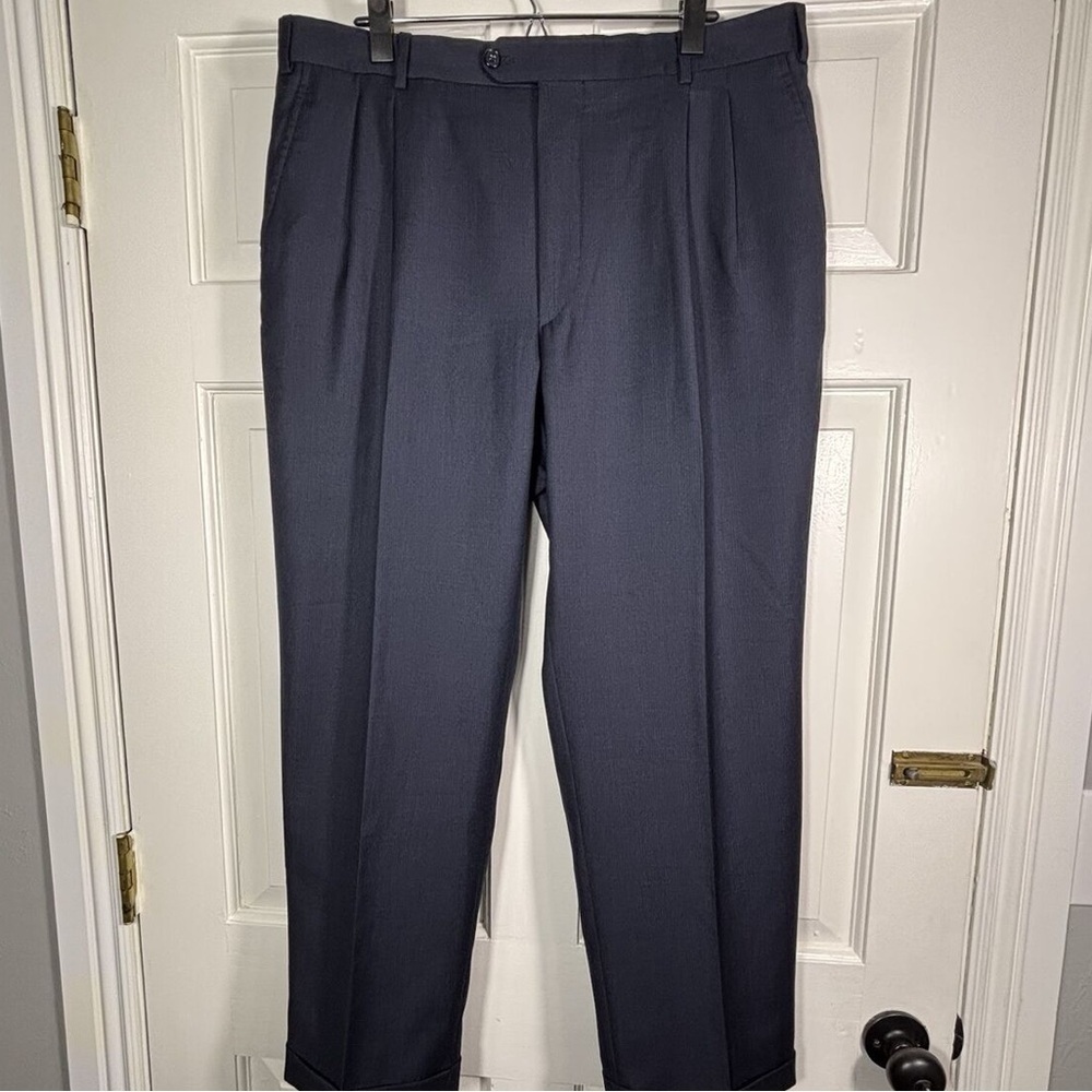 NWT Kirkland, size 38x30, men’s 100% Wool, Made in Italy black dress pants